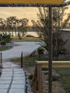 Country Cottage on Lake Manatee - 8