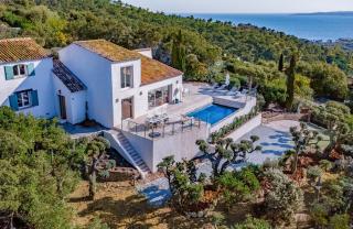 Magnifique Villa piscine chauffée, climatisée, vue mer sur les Issambres - Les Issambres - 0