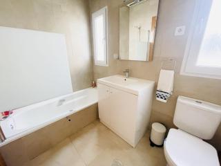 La Torre Golf 3-Bed Villa- Pool Hot Tub & Terrace - 1