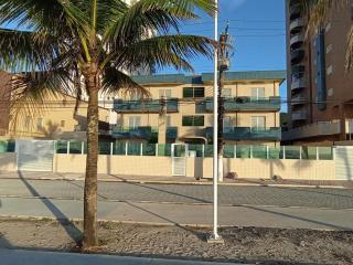 Apto em Prédio Frente pro Mar com WiFi 2 Qtos Garagem MongaguáSP - 2