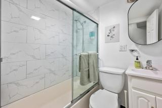 Murray Hill 2 Bed Furnished Apt - 9