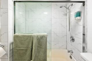 Murray Hill 2 Bed Furnished Apt - 5