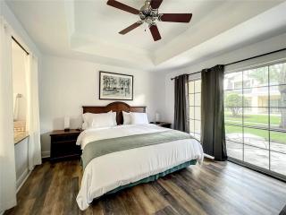 1300-3-SE-Condo at Reunion - 4