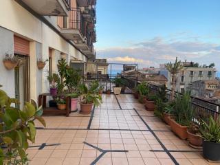 Terrazzo fiorito - Catania - 7