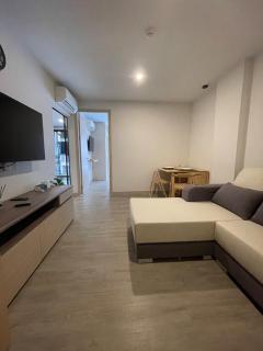 Low-rise Luxury Condo - Bangkok - 6