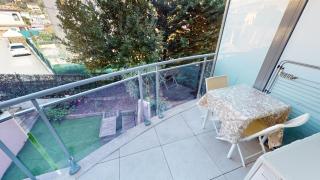 Superbe T2 refait à neuf avec balcon vue montagne à un arrêt de Monaco - 4