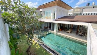 YY Villa Seminyak - 4BR Luxury Private Villa - 0