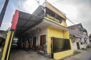 Super OYO Capital O 2258 Santana Syariah Guest House - Solo - 8
