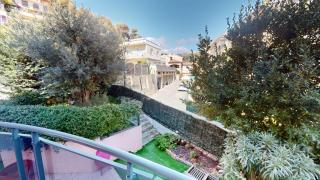 Superbe T2 refait à neuf avec balcon vue montagne à un arrêt de Monaco - 7