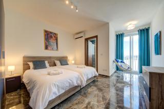 Modern 3BR Penthouse with Valletta Views & Terrace - 8
