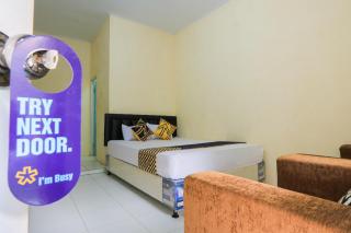 OYO 2371 Islami Family Residence - Blimbingsari - 1