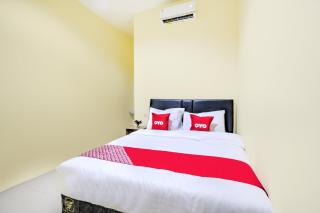 Super OYO 2509 Hotel Tebel 19 - Gedangan - 7