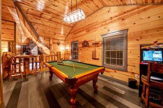 Indoor Heated Pool, Alpine Resort Near Dollywood, Theater & Game Room, Hot Tub - 3
