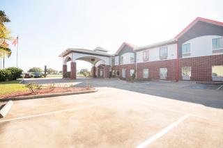 OYO Townhouse Clute Lake Jackson - Clute - 0