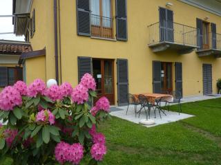 Apartment AZZURRA Terrasse Gartenblick Parkplatz kostenlos 100 mtr zum Strand - Cannobio - 0