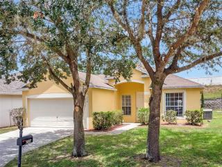 258-5-SV-Cozy home with movie and pool area - 8