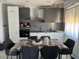 Apartments Pod Vrsak - Murter - 0