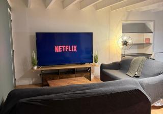 10 minutes from Futuroscope - 8