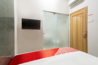 OYO 3159 Festive Inn - Medan - 2