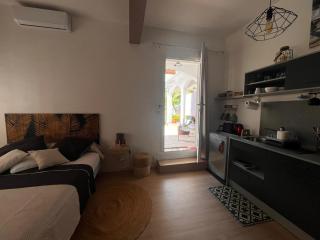 Studio cosy avec piscine dans une villa - Saint-Denis - 7