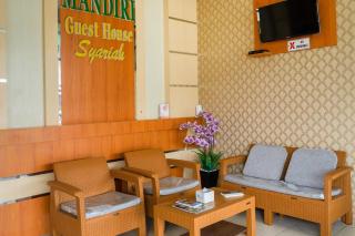 OYO 2199 Mandiri Guest House Syariah - Bukittinggi - 8