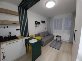 Yellow apt - Košice - 3