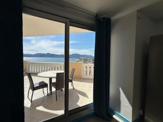 Top-floor apart Sea View, Terrace & 2 pools - Cannes - 8