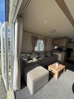 Elegance on Highfields e29 - Skegness - 2