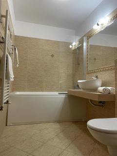 Coresi Long Stay Apartment - 8
