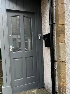 Two Bedroom Apartment in Bridge of Allan - 8