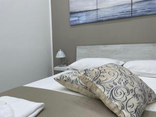 LudBen House - Naples - 2