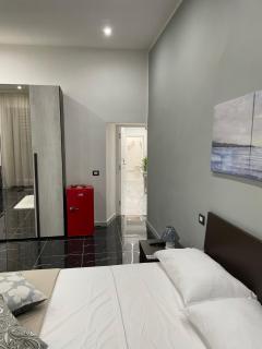 LudBen House - Naples - 9