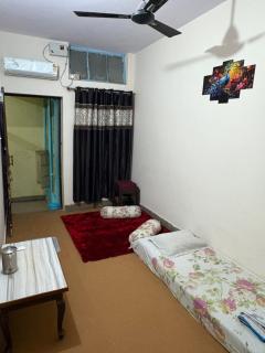 Pankali niwas - Varanasi - 5