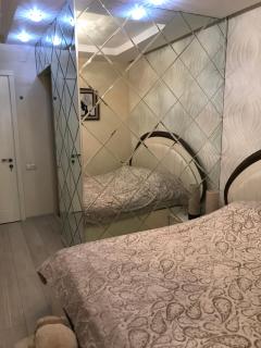 Стильное и комфортное жельё С тремя спальнями - Batumi - 7