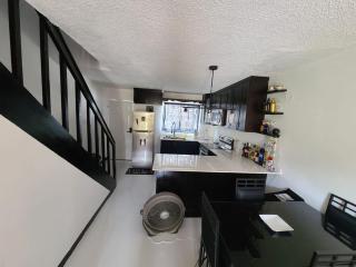 Cozy Comfort - Kingston - 9