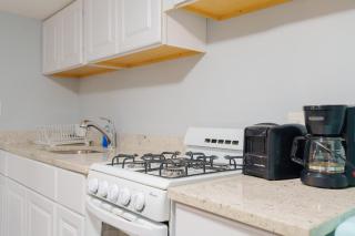 Cozy Logan Square Studio Easy City Access - Chicago - 3