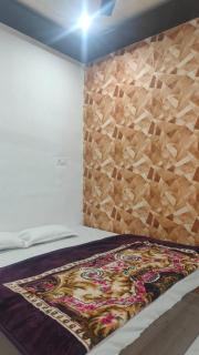 Hotel Shree Ambey - Varanasi - 0