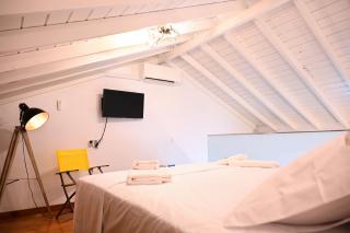 Plakares Studio 1 - 7
