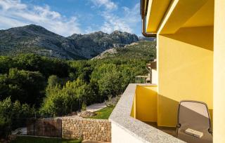 Awesome Apartment In Starigrad With Wifi - Starigrad-Paklenica - 7
