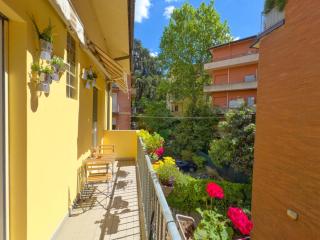 BeHappyS Charming Balcony-Near the centre&Rizzoli - Bolonia - 7