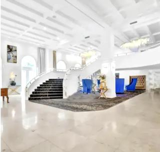 Miami Beach Oceanfront- Pool Bar & Gym & SPA - Miami Beach - 4