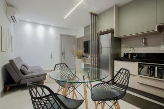 Stylish Loft Comfort and Impeccable Location - 9