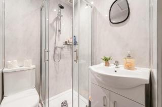 Unique City Townhouse - Modern & Central Location - Belfast - 2