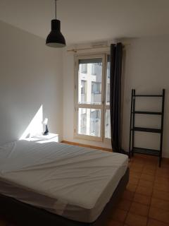 Chambre calme privée avec lit double en Colocation - Nancy - 6