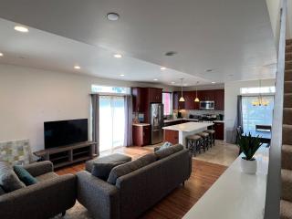 Cozy North Park Townhome - 7