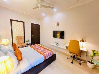 The South Manor Residency Near AIIMS Hospital New Delhi - Nueva Delhi - 9