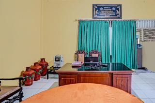 OYO 3205 Penginapan Mikial Ismi Kayuagung Syariah - Palembang - 4
