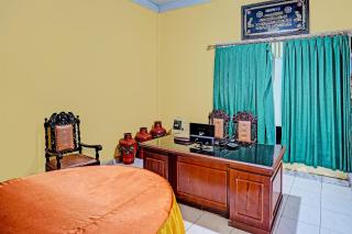OYO 3205 Penginapan Mikial Ismi Kayuagung Syariah - Palembang - 3