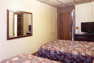 OYO Hotel Bradford Main St PA - Bradford - 8