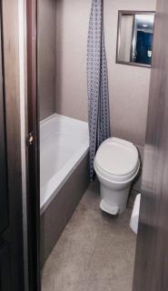 Caravan - - 4